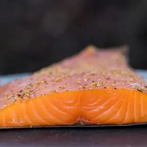 SAUMON BOMLO NORVEGE FUME  LE BORDELAIS / KG